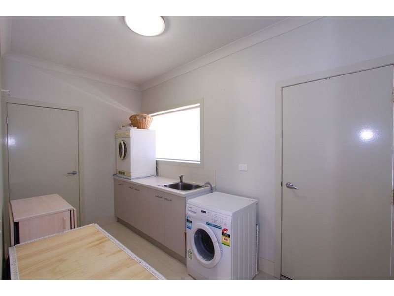 4 Parkside Parade, Bargara QLD 4670