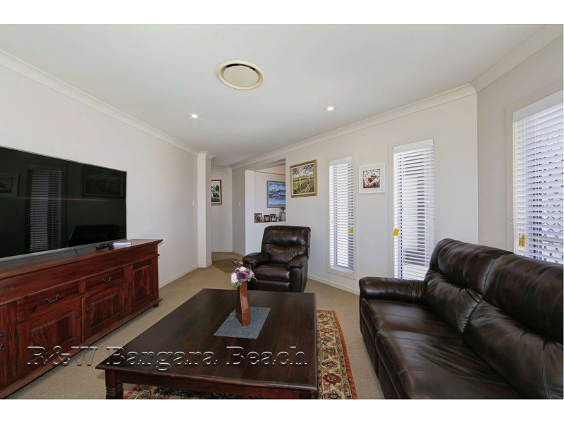 2 Parkside Parade, Bargara QLD 4670
