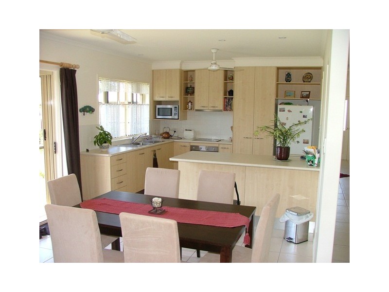Innes Park QLD 4670