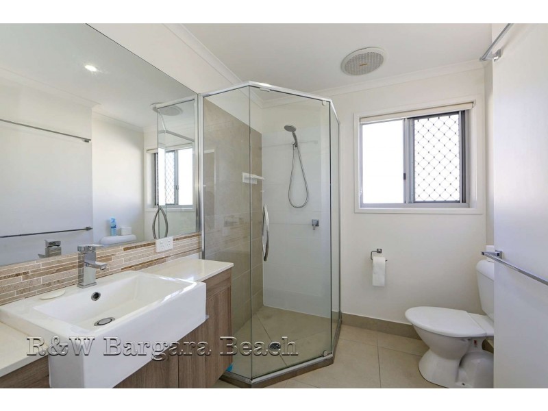 1/13 Holland Street, Bargara QLD 4670