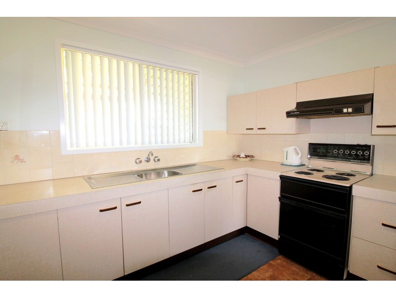 11 Wilson Street, Kepnock QLD 4670