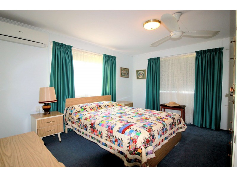 11 Wilson Street, Kepnock QLD 4670