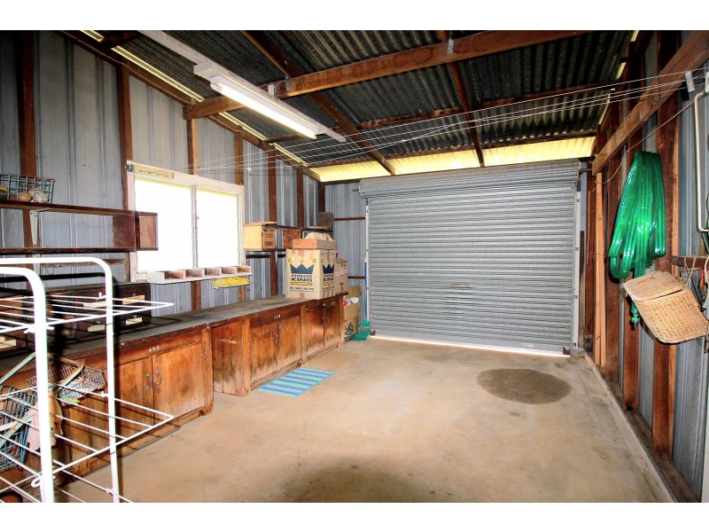 11 Wilson Street, Kepnock QLD 4670