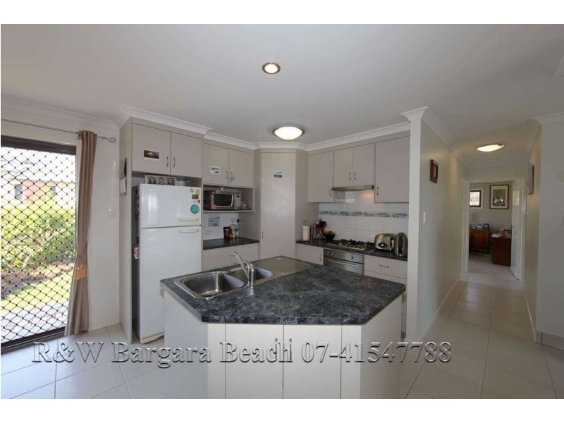 6 Bisdee Street, Coral Cove QLD 4670