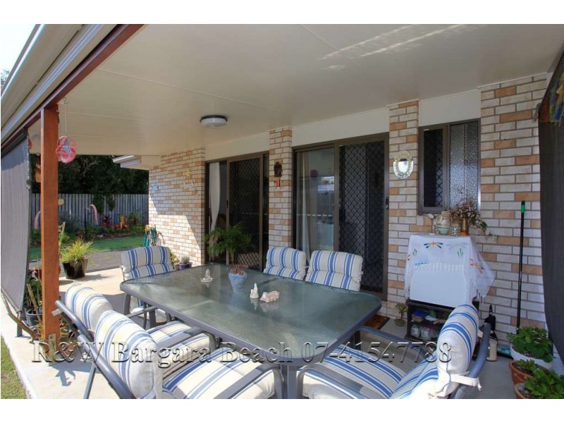 6 Bisdee Street, Coral Cove QLD 4670