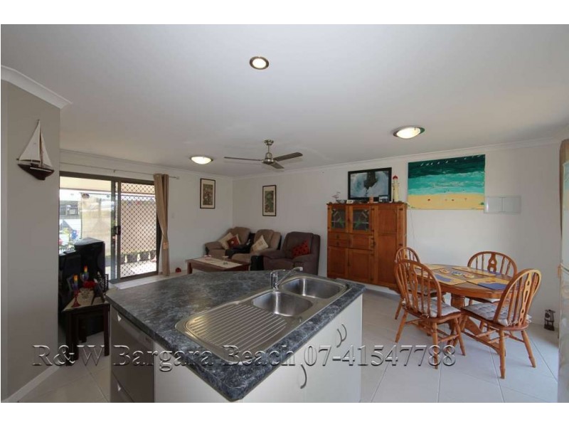 6 Bisdee Street, Coral Cove QLD 4670