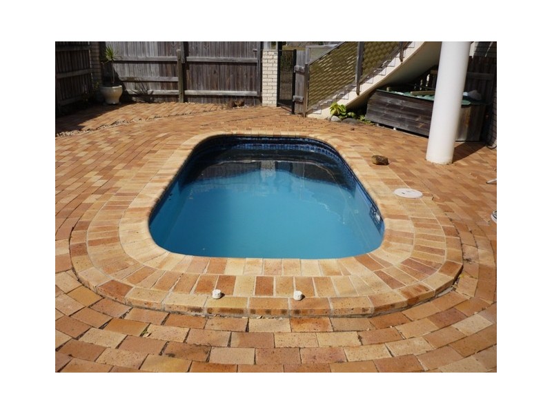 14 Aqualine Court, Bargara QLD 4670
