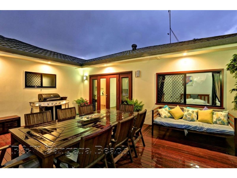 25 Holland Street, Bargara QLD 4670