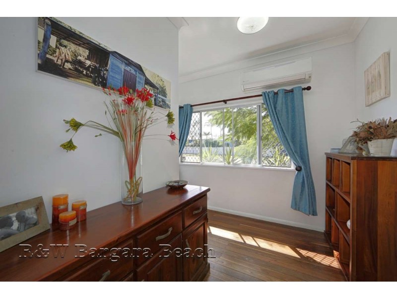 25 Holland Street, Bargara QLD 4670