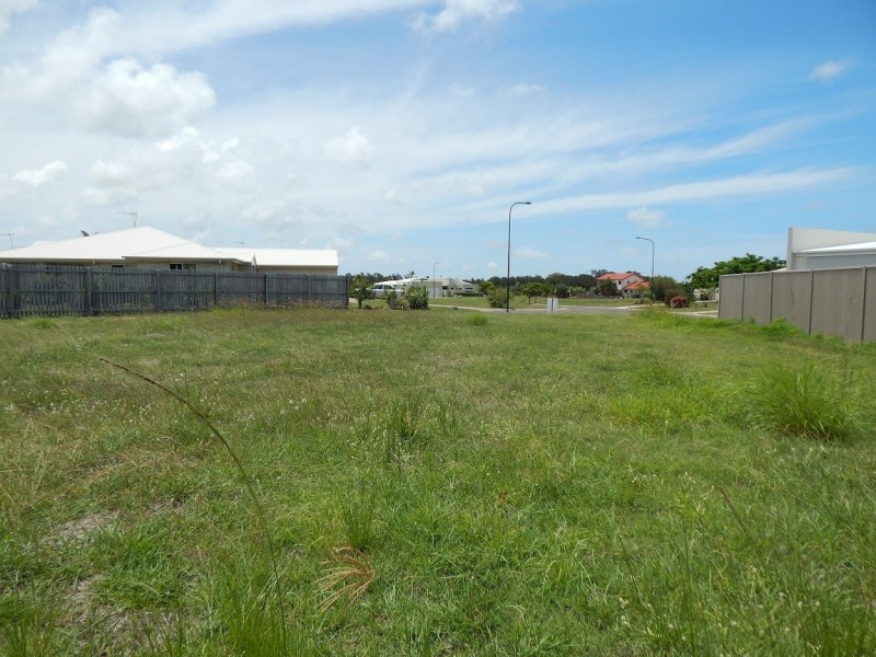 6 Tulipwood Place, Coral Cove QLD 4670