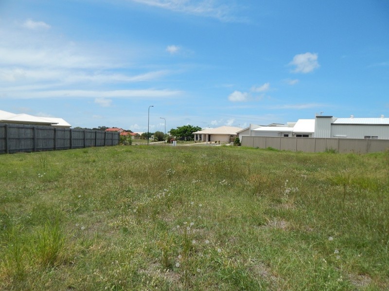 6 Tulipwood Place, Coral Cove QLD 4670