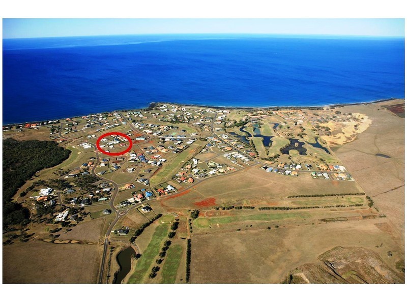 6 Tulipwood Place, Coral Cove QLD 4670