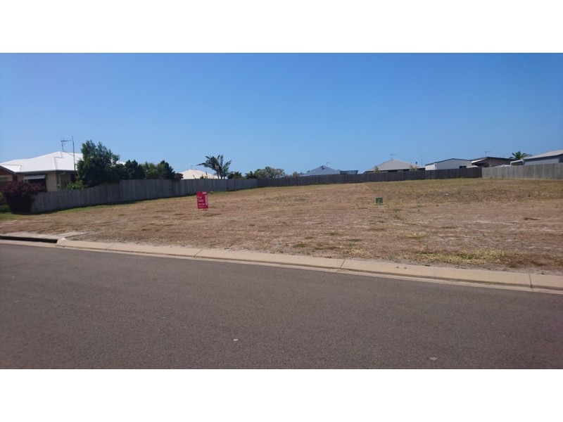 10 Sandstone Street, Burnett Heads QLD 4670