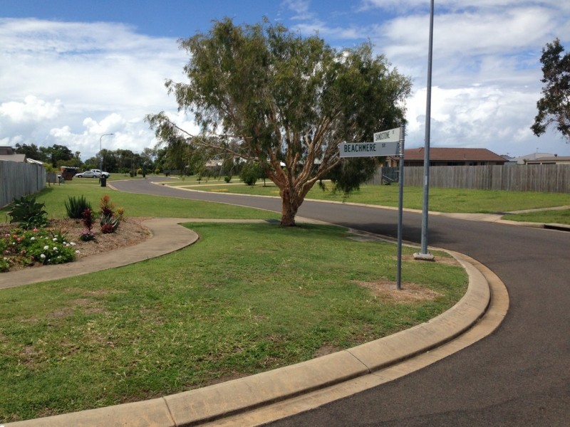8 Sandstone Street, Burnett Heads QLD 4670