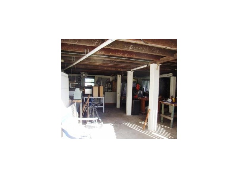 29 Zunker Street, Burnett Heads QLD 4670