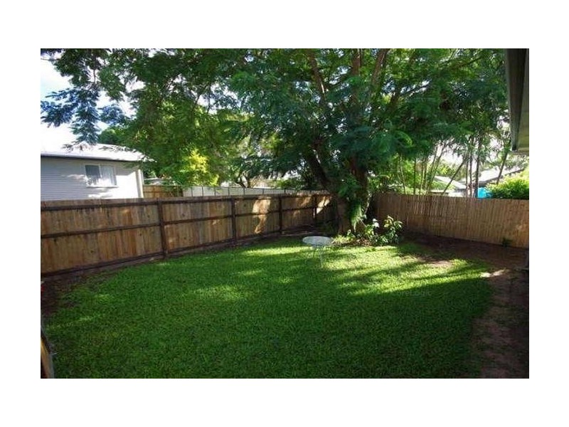 2/11 Auer Street, Kepnock QLD 4670