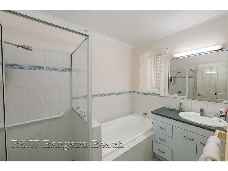 9 Moore Street, Burnett Heads QLD 4670