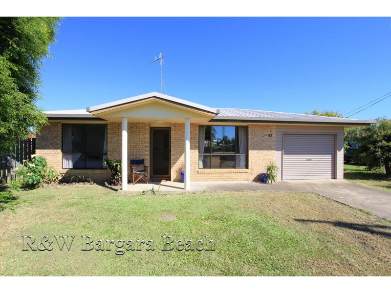 3 Crystal Court, Elliott Heads QLD 4670
