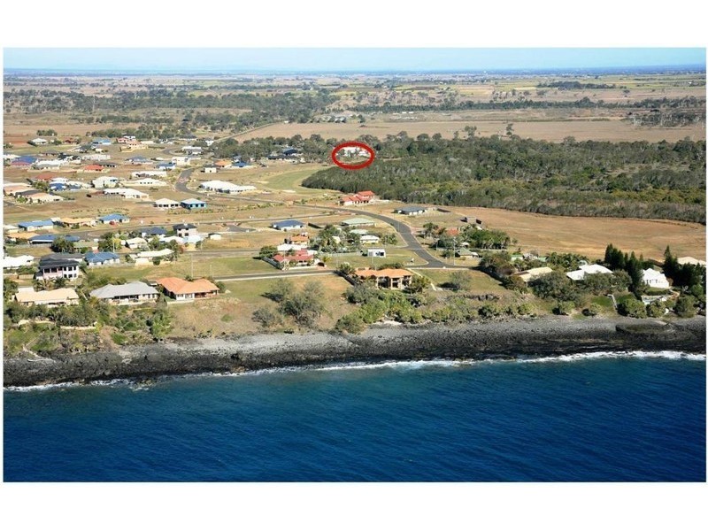 18 Betty Close, Coral Cove QLD 4670