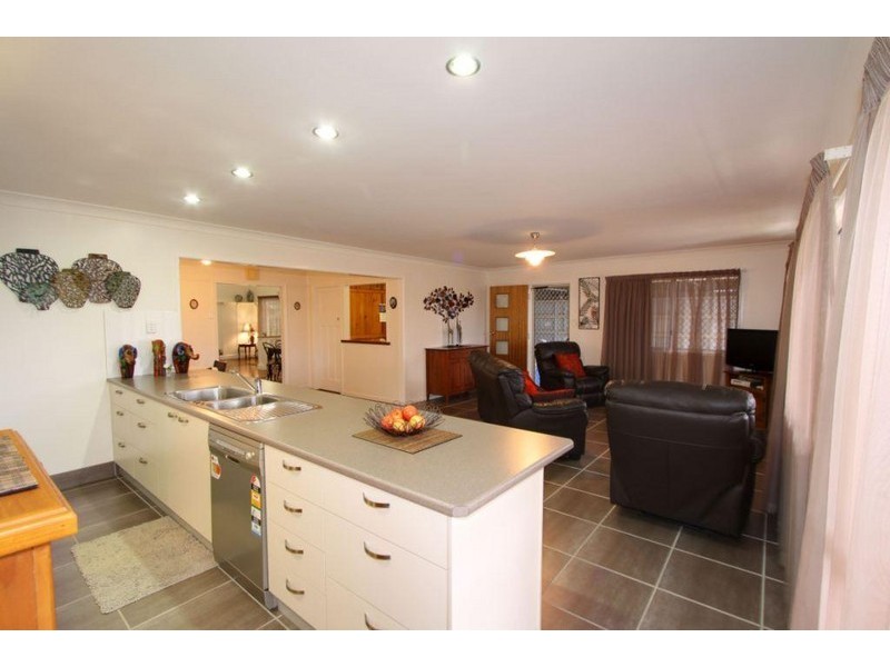 447 Bargara Road, Qunaba QLD 4670