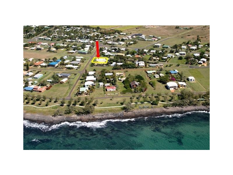 10 McKenzie Street, Burnett Heads QLD 4670