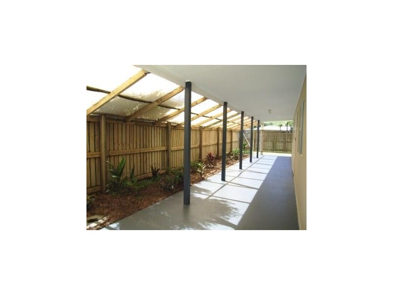 10 McKenzie Street, Burnett Heads QLD 4670