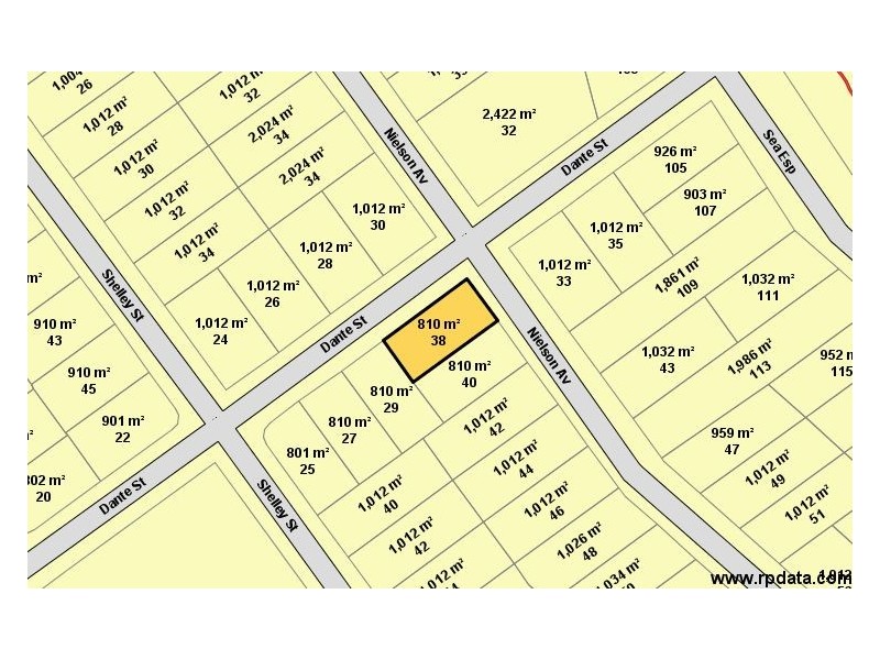 38 Nielson Ave, Burnett Heads QLD 4670