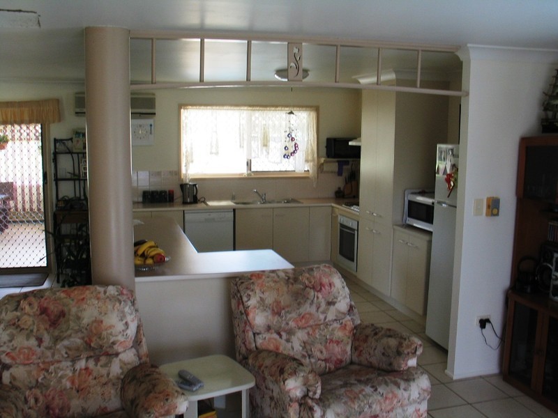 38 Nielson Ave, Burnett Heads QLD 4670