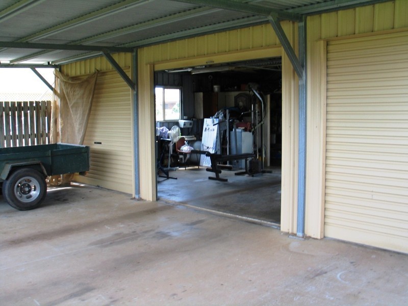 38 Nielson Ave, Burnett Heads QLD 4670