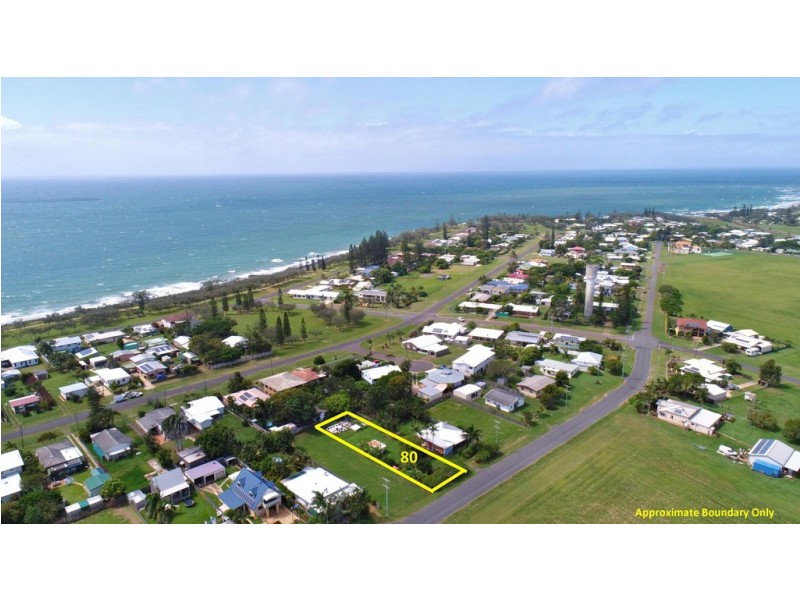 80 Welch Street, Elliott Heads QLD 4670