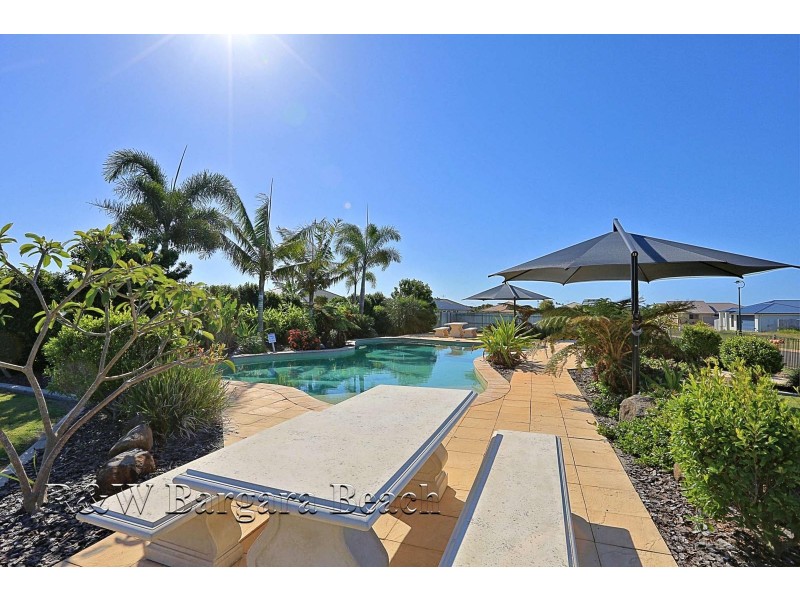 12 McCallum Close, Coral Cove QLD 4670