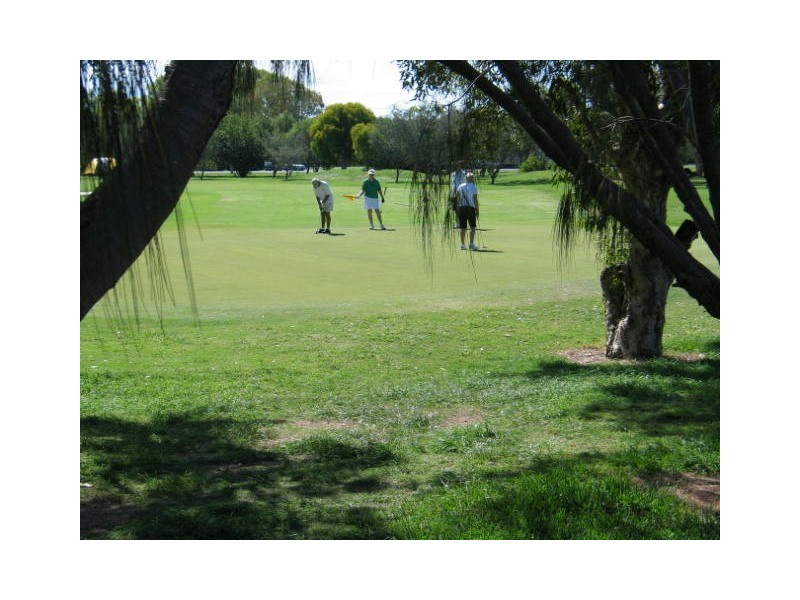 Unit 4, Coral Coast Plaza, 20 Bauer Street, Bargara QLD 4670