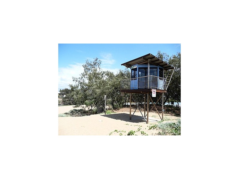 Unit 4, Coral Coast Plaza, 20 Bauer Street, Bargara QLD 4670