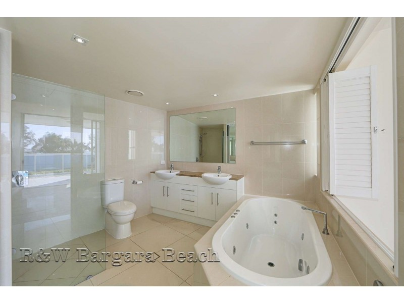 1/15 La Madalena, 15 Esplanade, Bargara QLD 4670