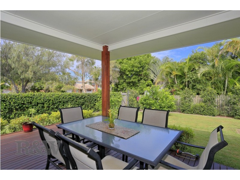 16 Shoreline Crescent, Bargara QLD 4670