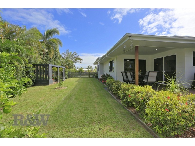 16 Shoreline Crescent, Bargara QLD 4670