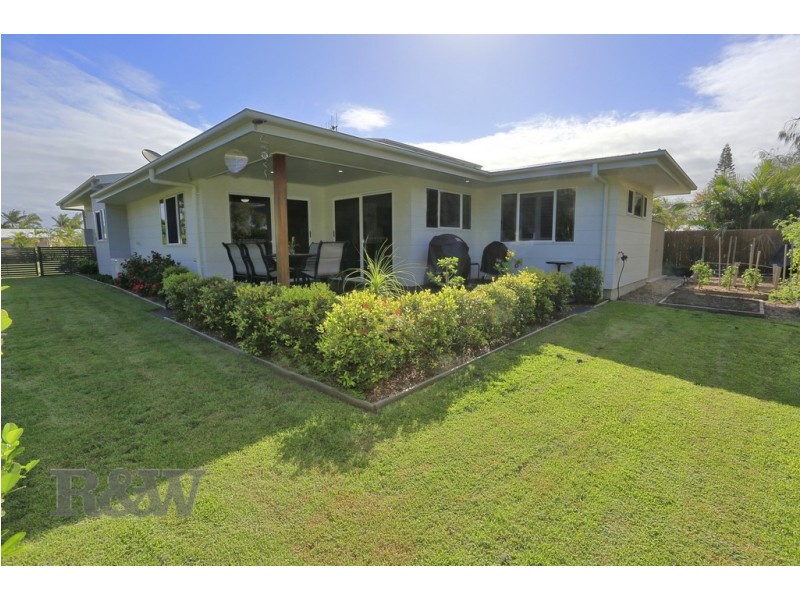 16 Shoreline Crescent, Bargara QLD 4670
