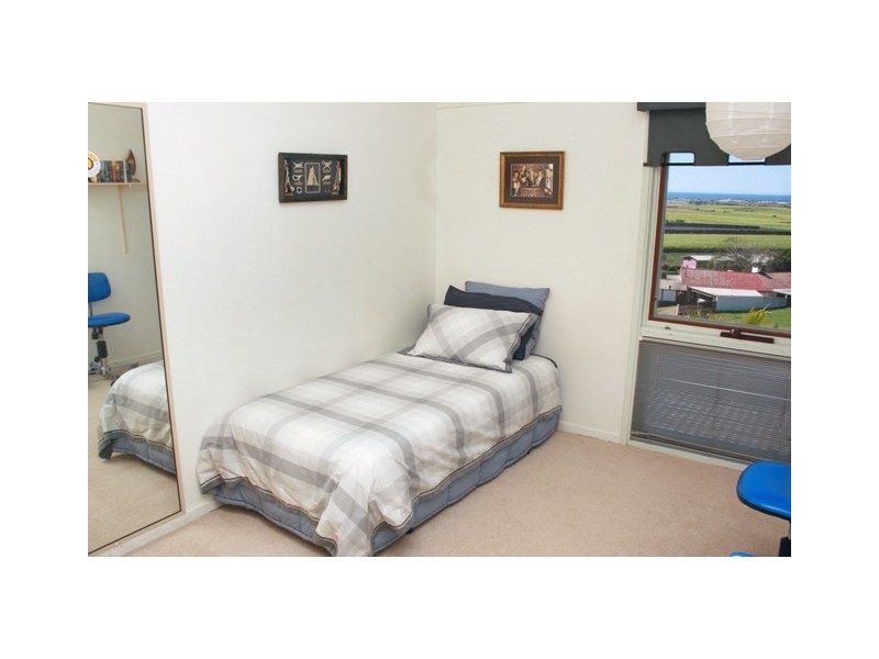 12 Heathwood Crescent, Qunaba QLD 4670