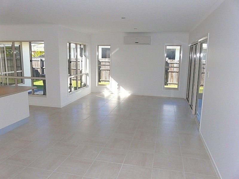 43 Grimwood Street, Bargara QLD 4670