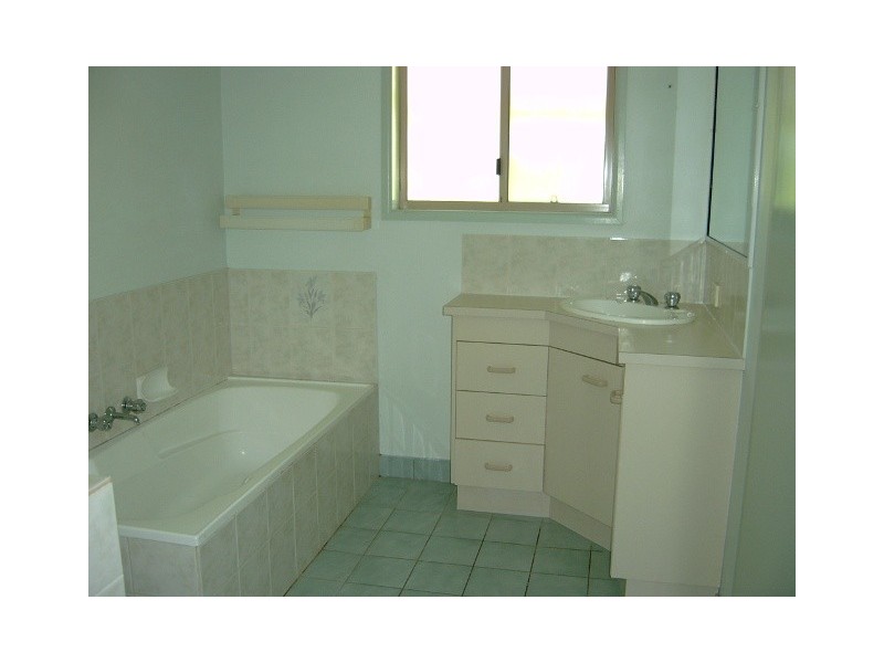 Elliott Heads QLD 4670