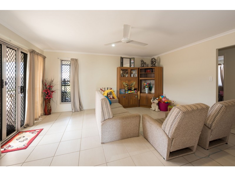 8 Avalon Street, Burnett Heads QLD 4670