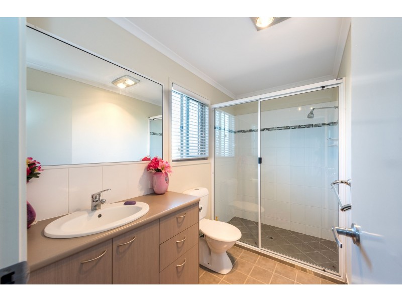 8 Avalon Street, Burnett Heads QLD 4670