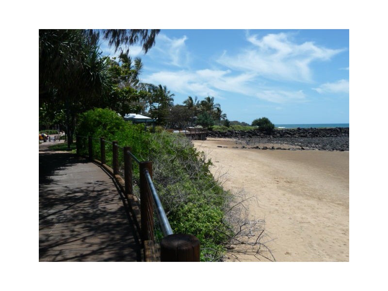 UNIT 5/43 Esplanade, Bargara QLD 4670