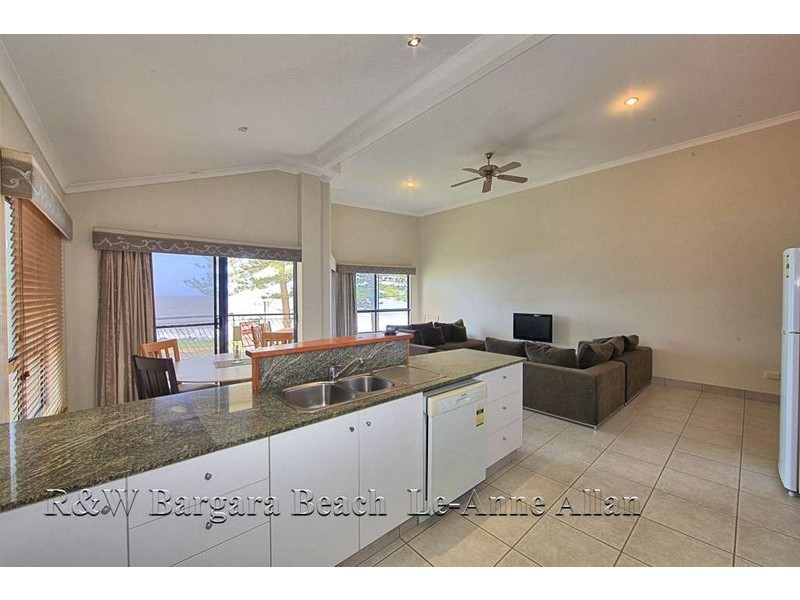 Unit 3 81 Esplanade,, Bargara QLD 4670