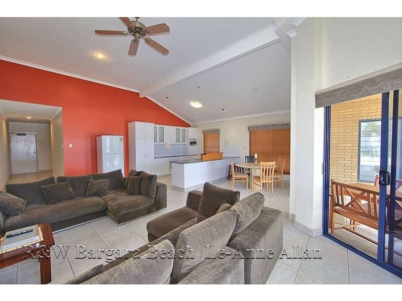 Unit 3 81 Esplanade,, Bargara QLD 4670