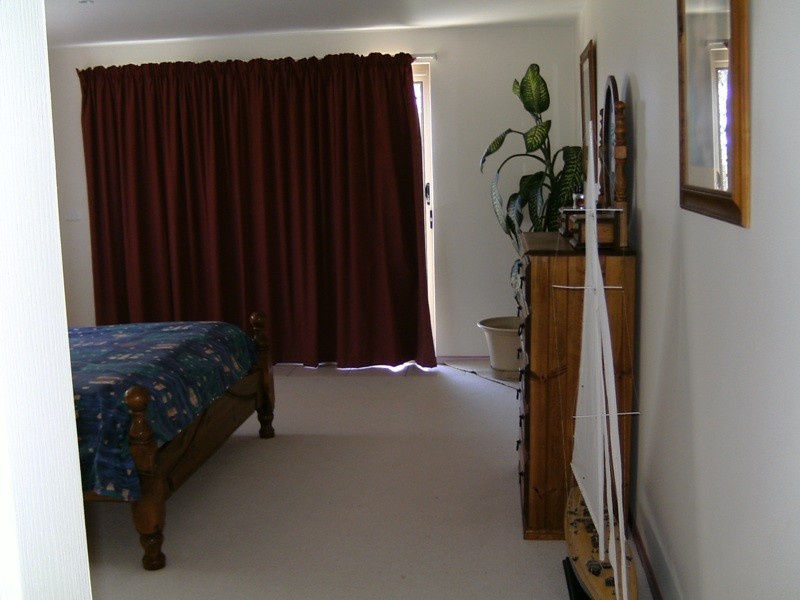 57 Nielson Avenue, Burnett Heads QLD 4670