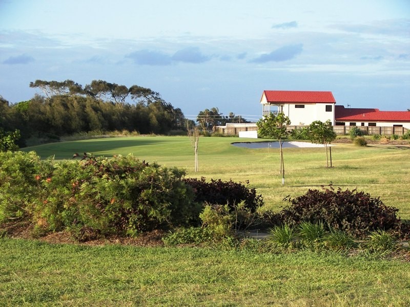 44 Bisdee Street, Coral Cove QLD 4670