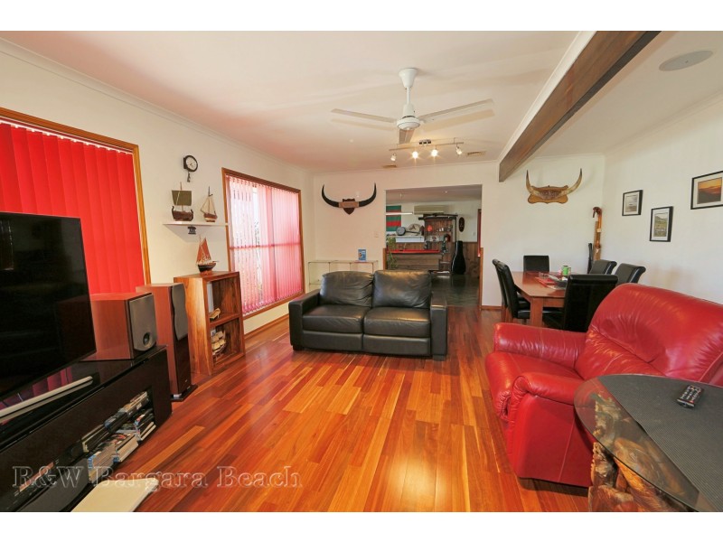 165 Barolin Esplanade, Coral Cove QLD 4670