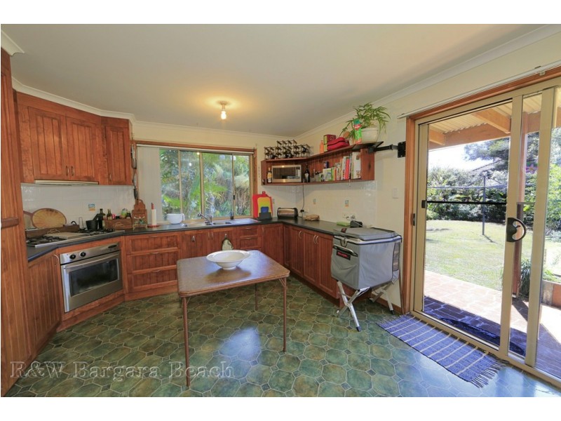 165 Barolin Esplanade, Coral Cove QLD 4670