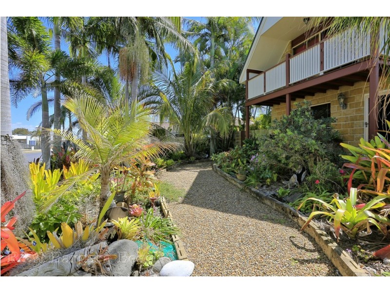 165 Barolin Esplanade, Coral Cove QLD 4670